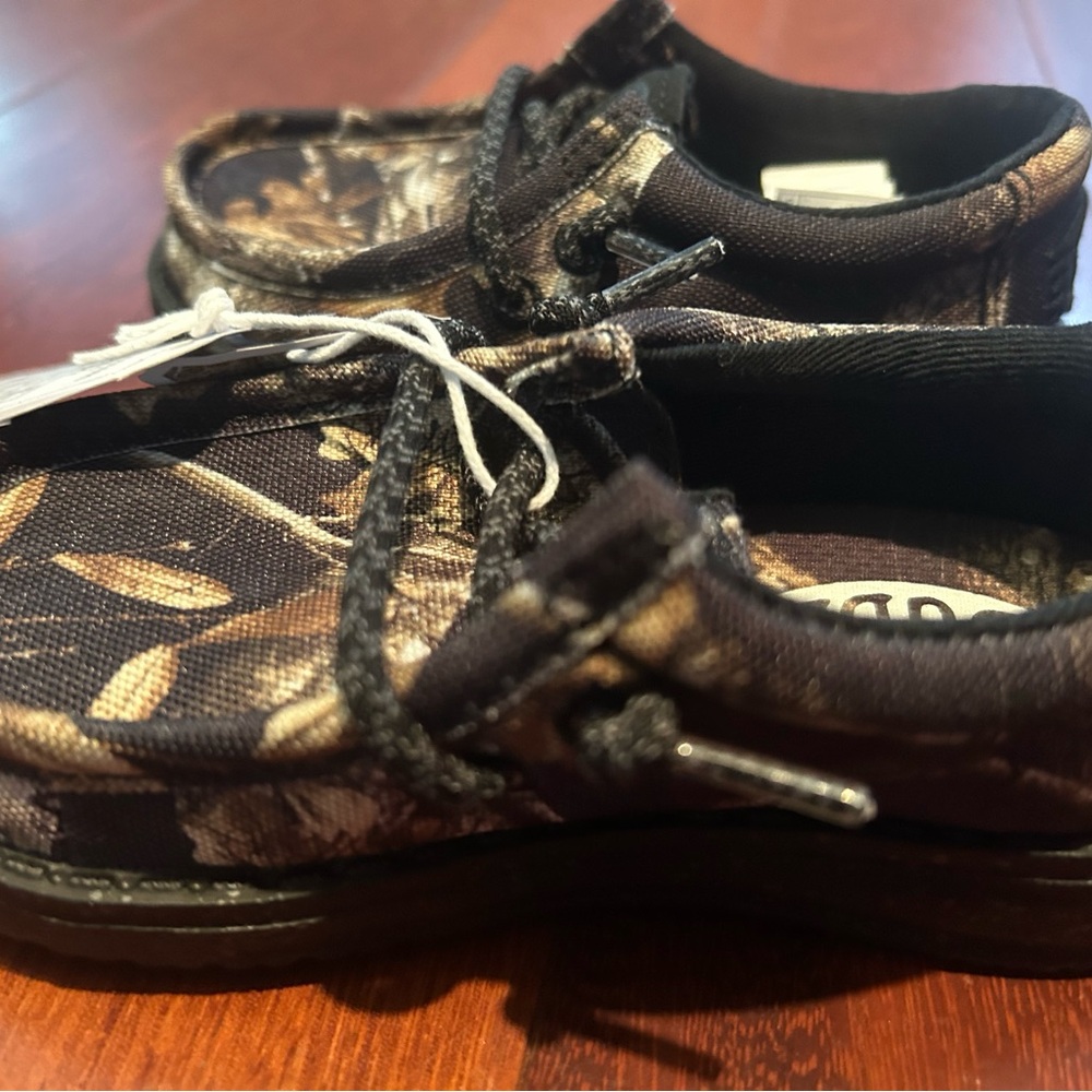 ✅ NWT Hey Dude Wally Toddler Shoes - Realtree Edge Camo - Size 7 - Picture 6 of 10